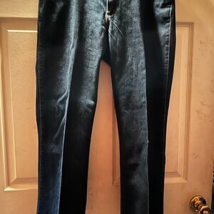 Wrangler dark denim Q- Baby no gap waistband, altered waist 13/14